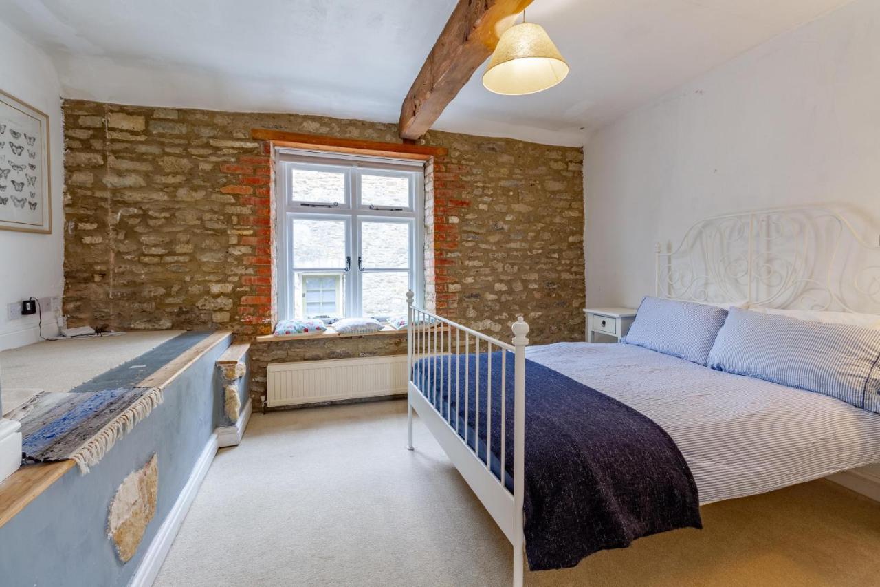 The Shoe Box Cottage With Allocated Parking Malmesbury Esterno foto