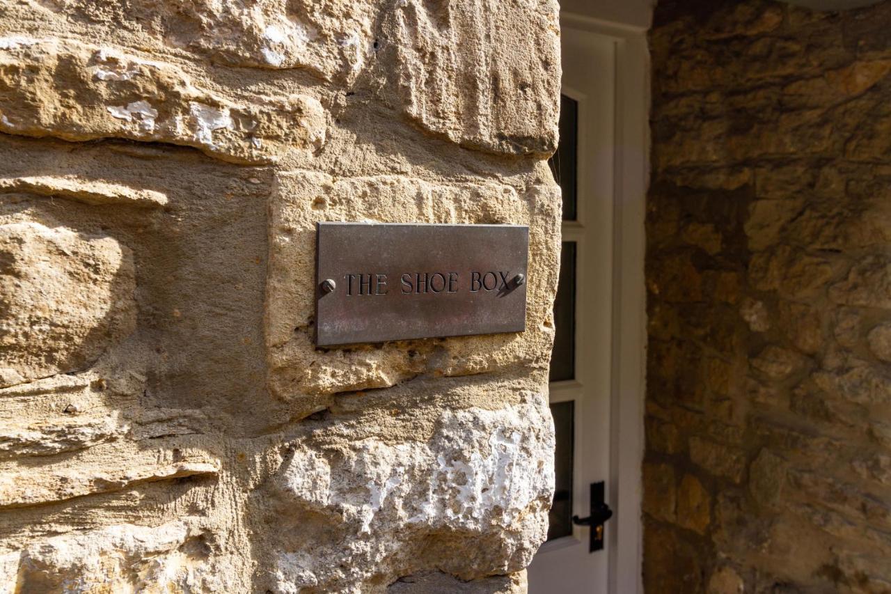 The Shoe Box Cottage With Allocated Parking Malmesbury Esterno foto